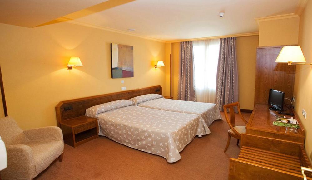 Hotel Gernika - Adults Only Pokoj fotografie