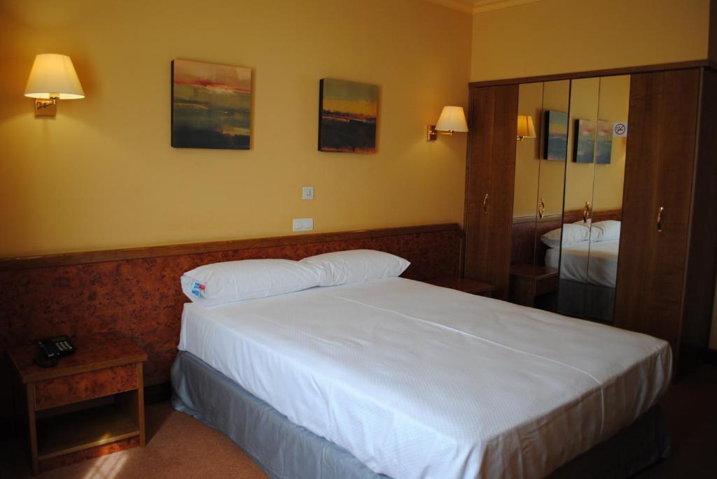 Hotel Gernika - Adults Only Pokoj fotografie