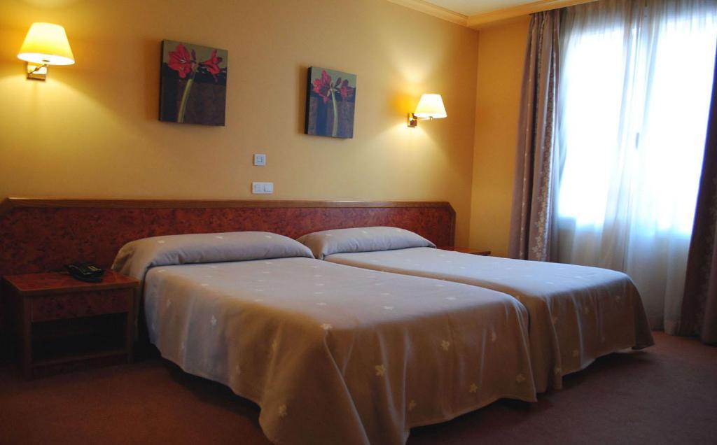 Hotel Gernika - Adults Only Pokoj fotografie